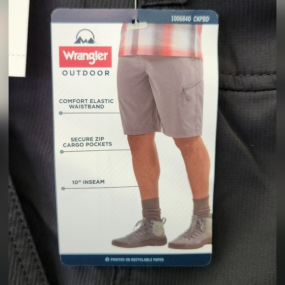 🖤 Wrangler Men's Black Outdoor Shorts – Size 42 NWT black cargo shorts new - Picture 12 of 16